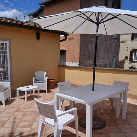 Attico Con Terrazza Santa Cecilia Apartment Roma Exterior foto